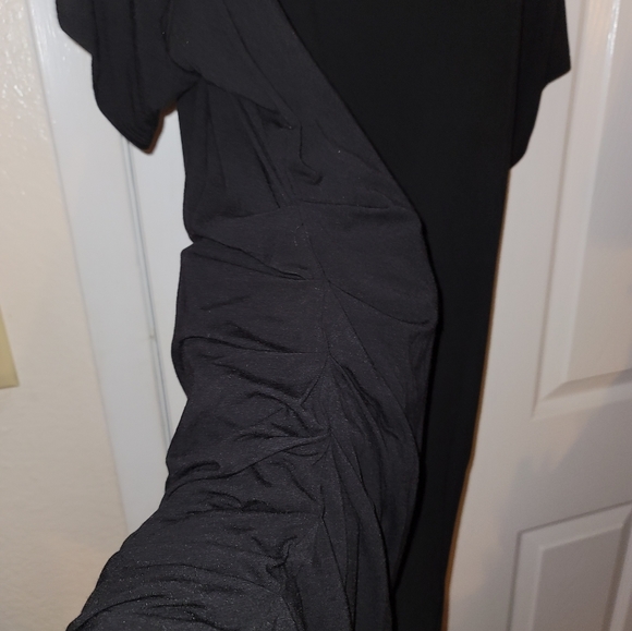 Black deep Uneckline Top - Picture 7 of 8